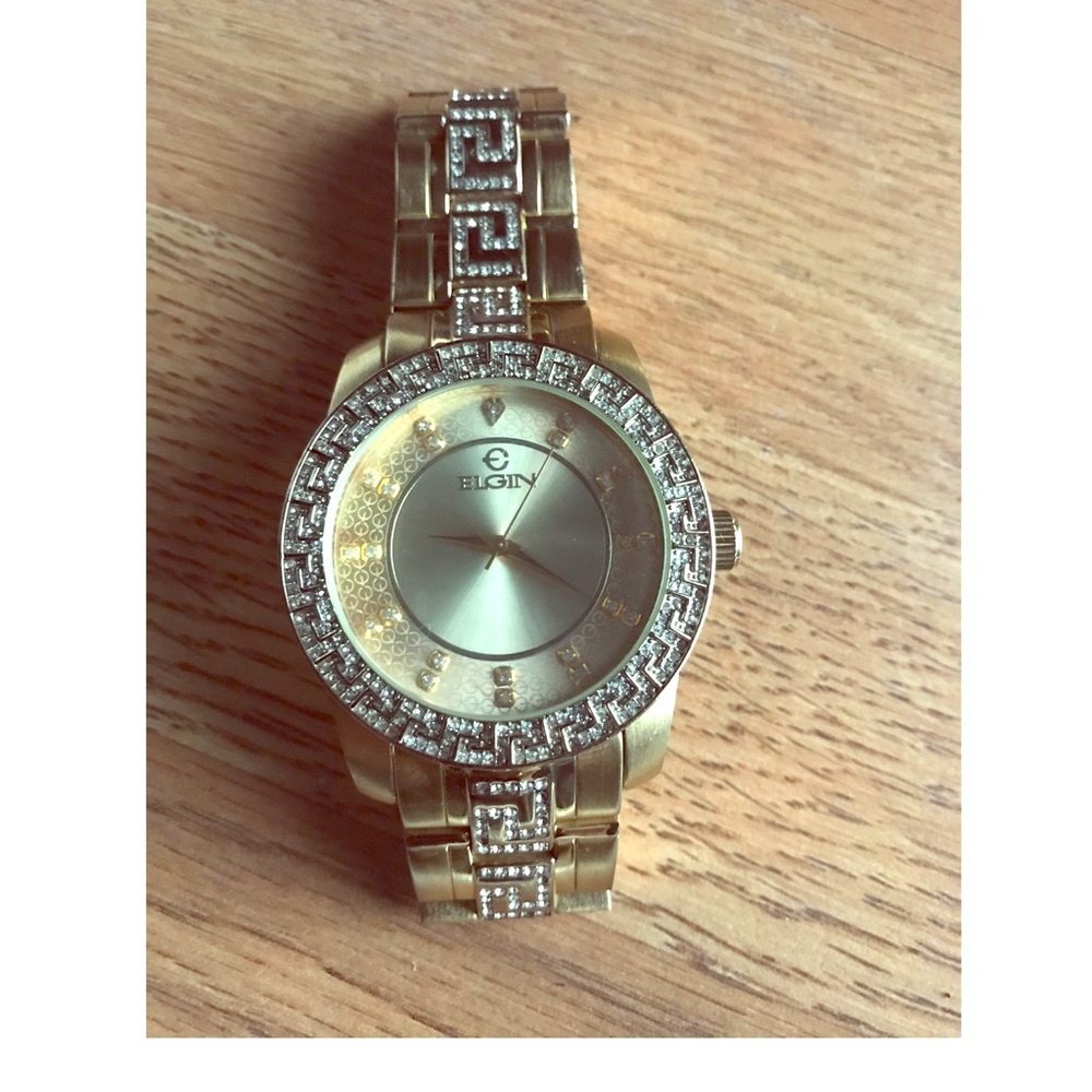 Man’s gold watch